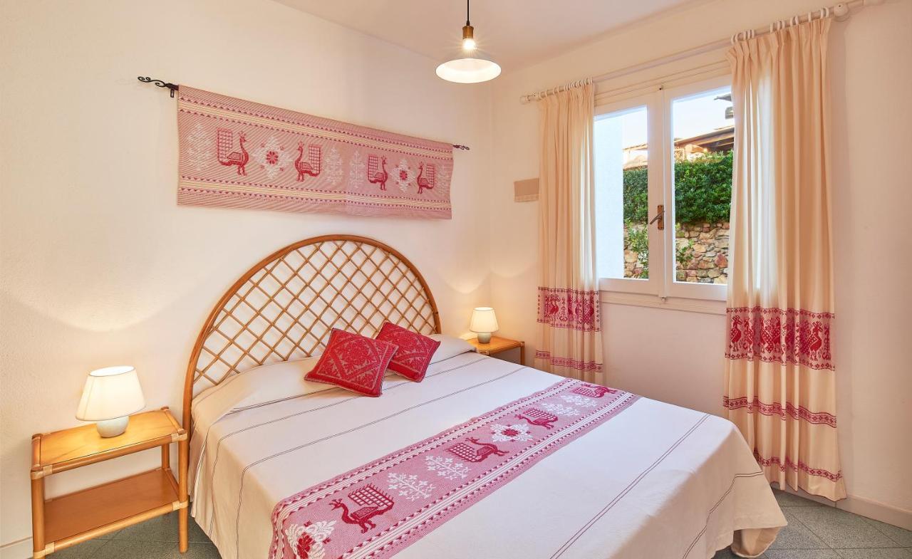 Residence Le Bouganville Villasimius Esterno foto